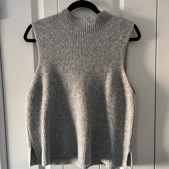 Dynamite Heavenlyarn Ribbed Knit Top - Picture 2 of 4